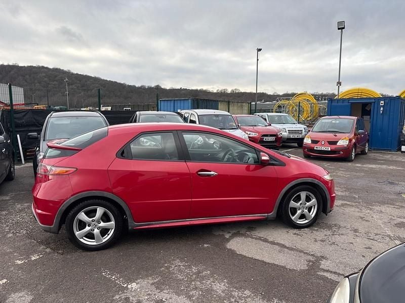 Used Honda Civic SE 140 HP (102 kW) 2008 Red Hatchback