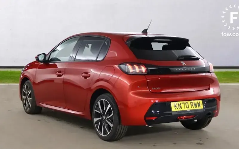 Used Peugeot 208 Allure 102 HP (75 kW) 2021 Hatchback
