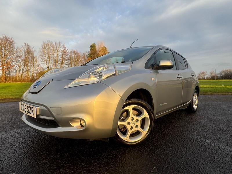 Used Nissan Leaf Acenta 80 kW (109 HP) 2016 Silver Hatchback