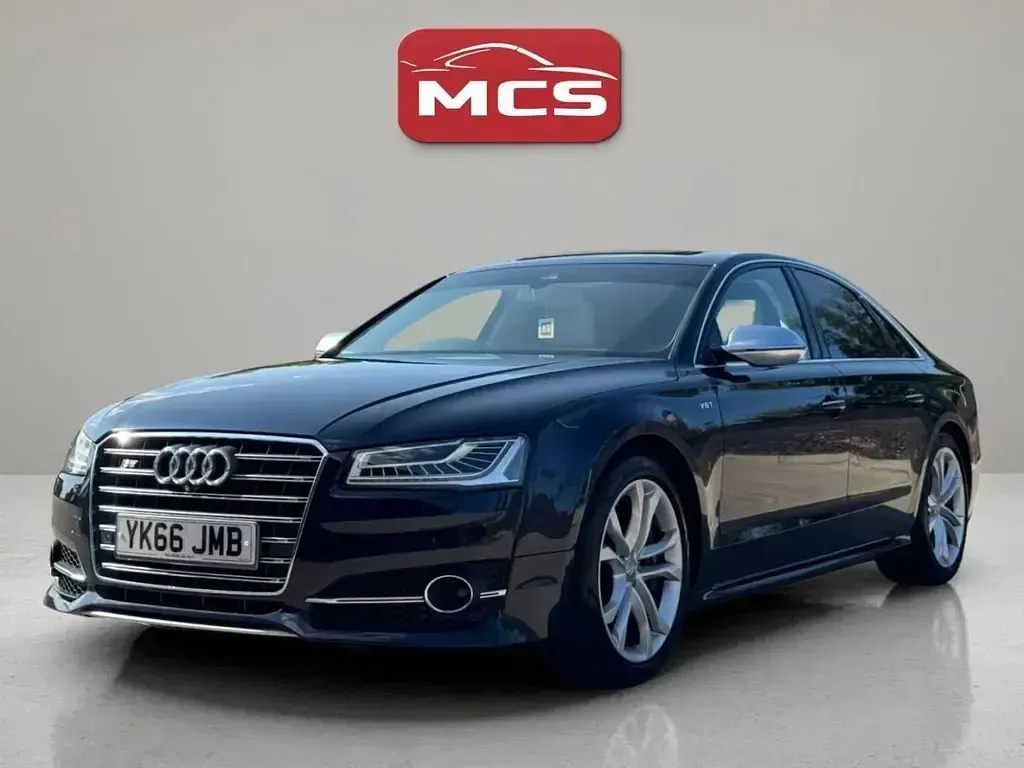 Used Audi S8 520 HP (382 kW) 2017 Blue Sedan