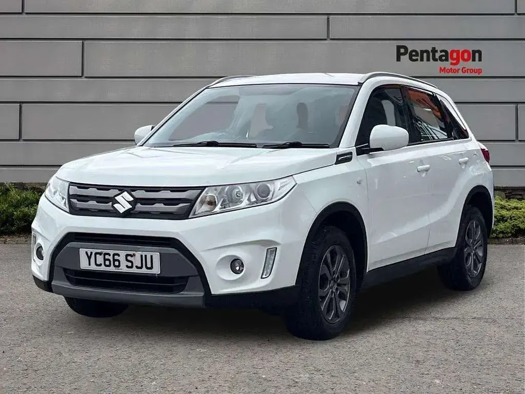 Used Suzuki Vitara SZ4 120 HP (88 kW) 2017 White SUV