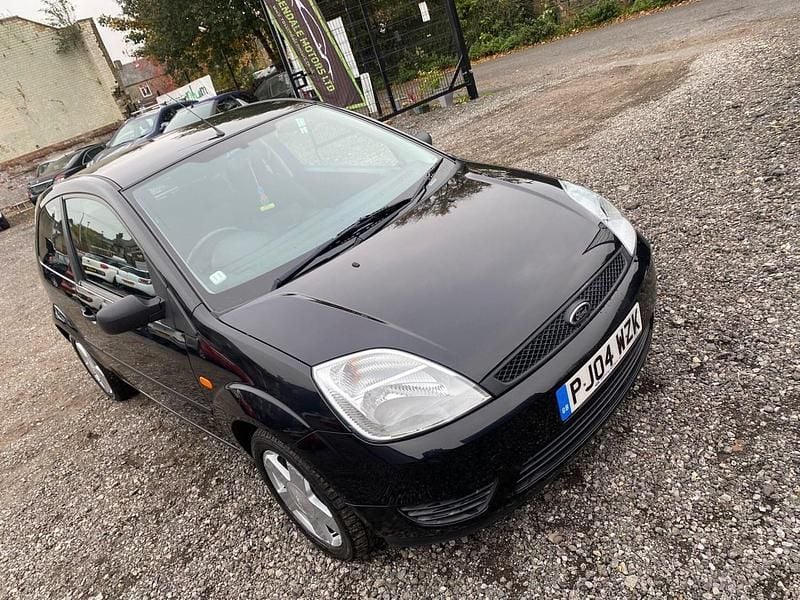 Black Used 2004 Ford Fiesta Finesse Hatchback | £2,485 (Fair price) - Image 1/4