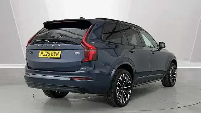 Usado Volvo XC90 Ultra 455 HP (334 kW) 2025 Azul SUV
