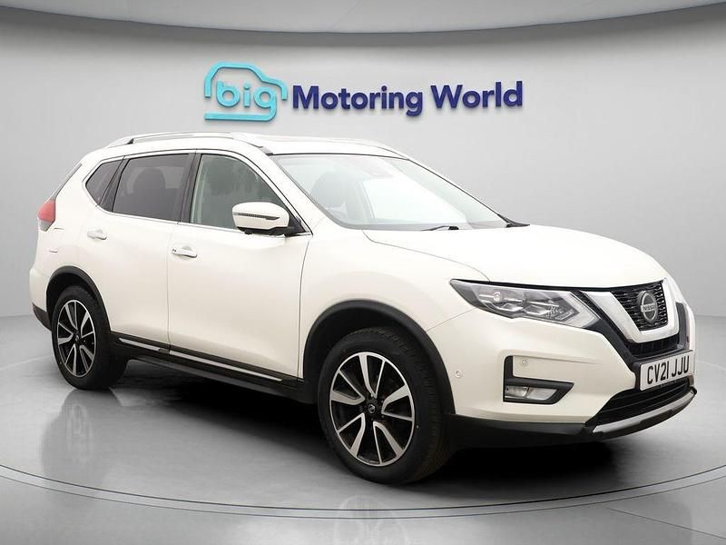 White Used 2021 Nissan X-Trail Tekna SUV | £15,725 (Fair price) - Image 1/4
