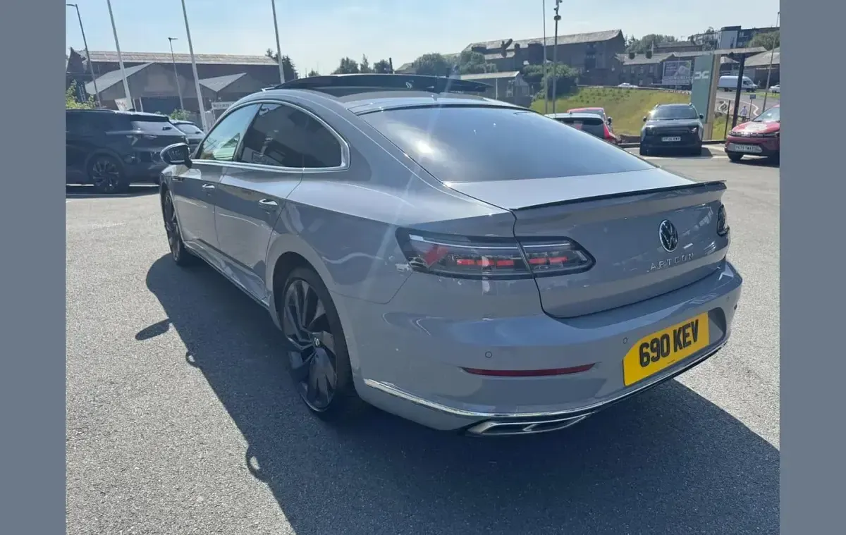 Used VW Arteon R-line 187 HP (137 kW) 2023 Grey Hatchback