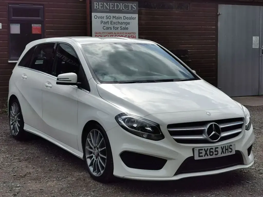Used Mercedes B200 AMG line 136 HP (100 kW) 2015 White Hatchback