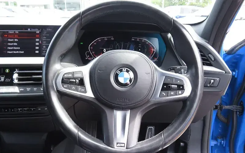 Used BMW 118 M Sport 136 HP (100 kW) 2021 Blue Hatchback