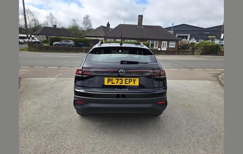 Used VW Taigo Life 94 HP (69 kW) 2023 Black SUV