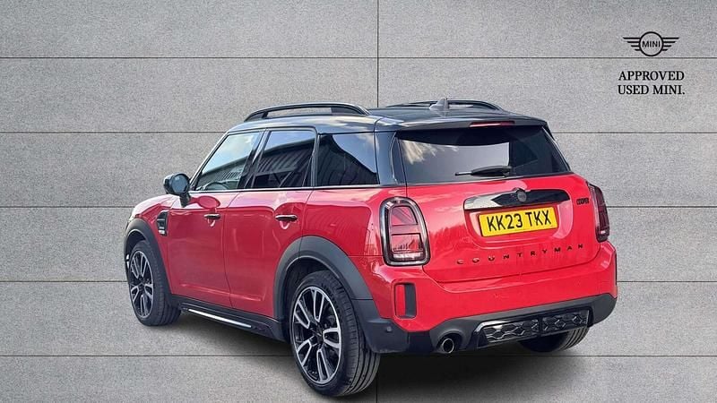 Used Mini Cooper Countryman Sport 134 HP (98 kW) 2023 Red SUV