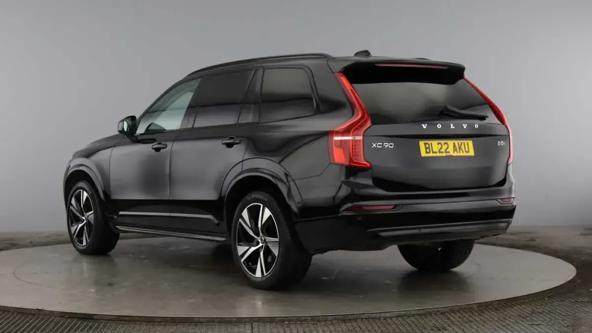 Used Volvo XC90 Plus 235 HP (172 kW) 2023 SUV