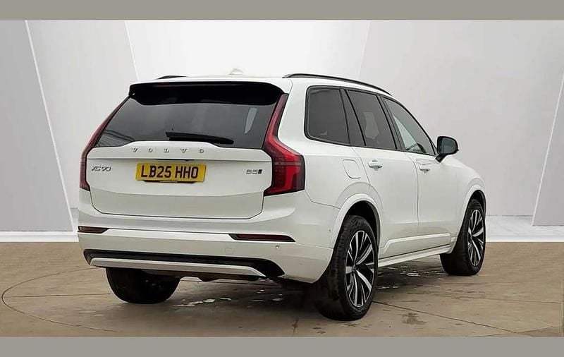 Used Volvo XC90 Plus 250 HP (183 kW) 2025 Crystal white SUV