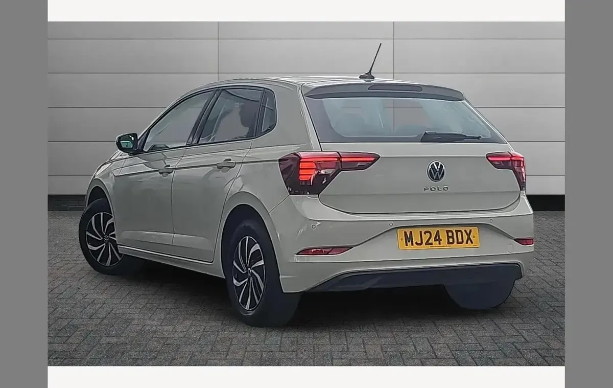 Used VW Polo Life 95 HP (69 kW) 2024 Grey Hatchback