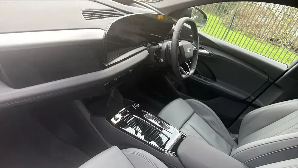 Used Audi Q6 Sportback e-tron S-Line 285 kW (388 HP) 2026 Grey SUV