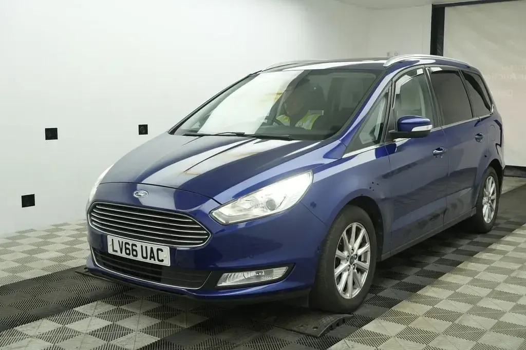 Usado Ford Galaxy Titanium X 180 HP (132 kW) 2016 Azul Monovolume
