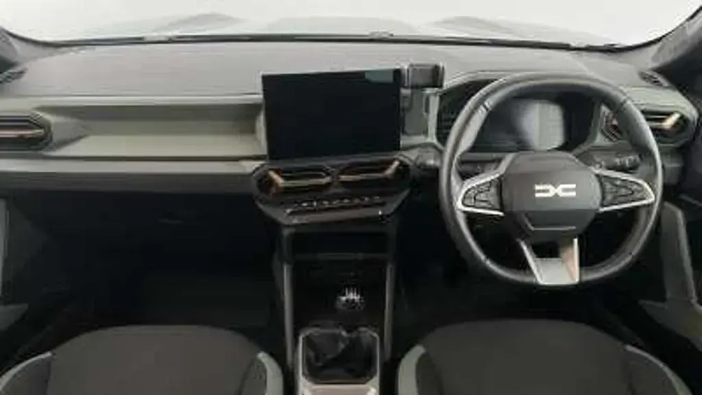 Used Dacia Duster Extreme 131 HP (96 kW) 2025 Green SUV