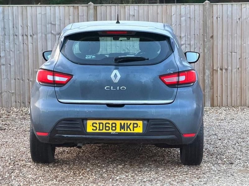Used Renault Clio IV Play 75 HP (55 kW) 2018 Grey Hatchback