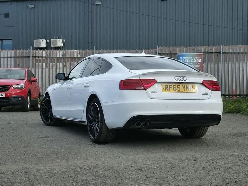 Begagnad Audi A5 Black Edition 2015 Vit Sportkupé