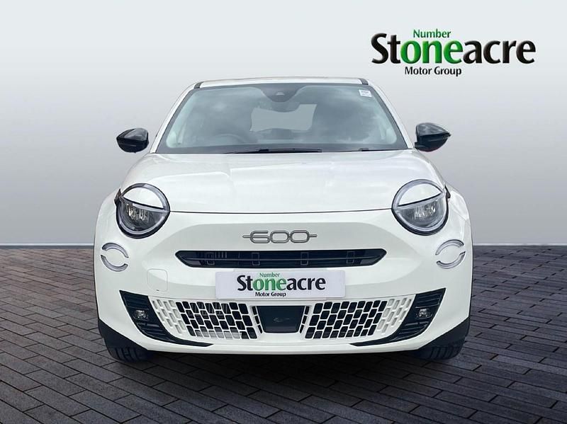 New Fiat 600 136 HP (100 kW) 2025 White SUV
