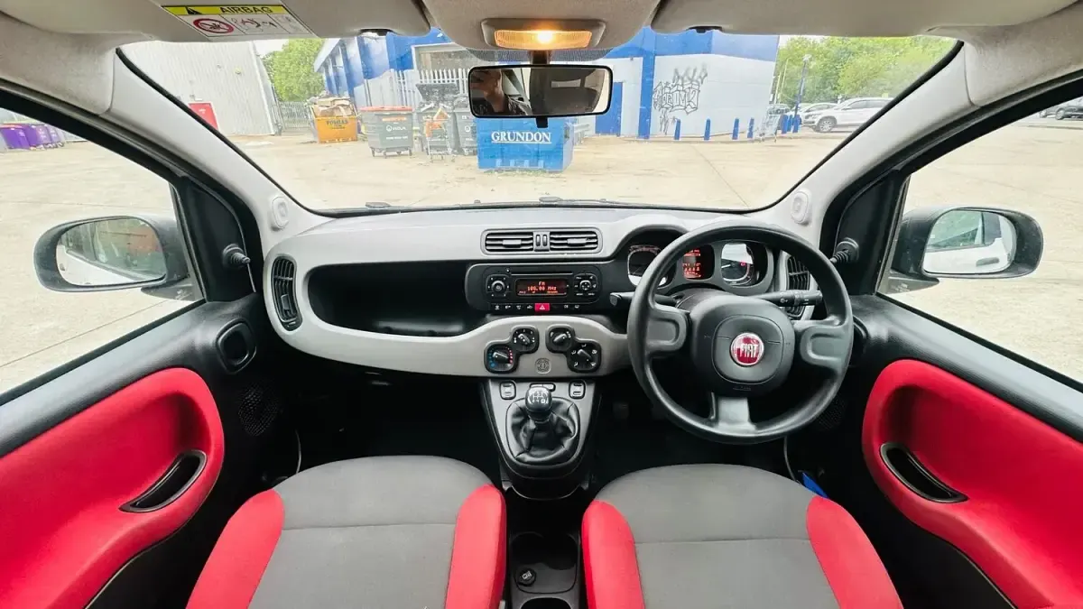 Used Fiat Panda Easy 69 HP (50 kW) 2014 White Hatchback