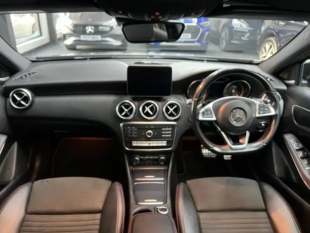 Gebraucht Mercedes A200 Executive 2017 Grau Kleinwagen