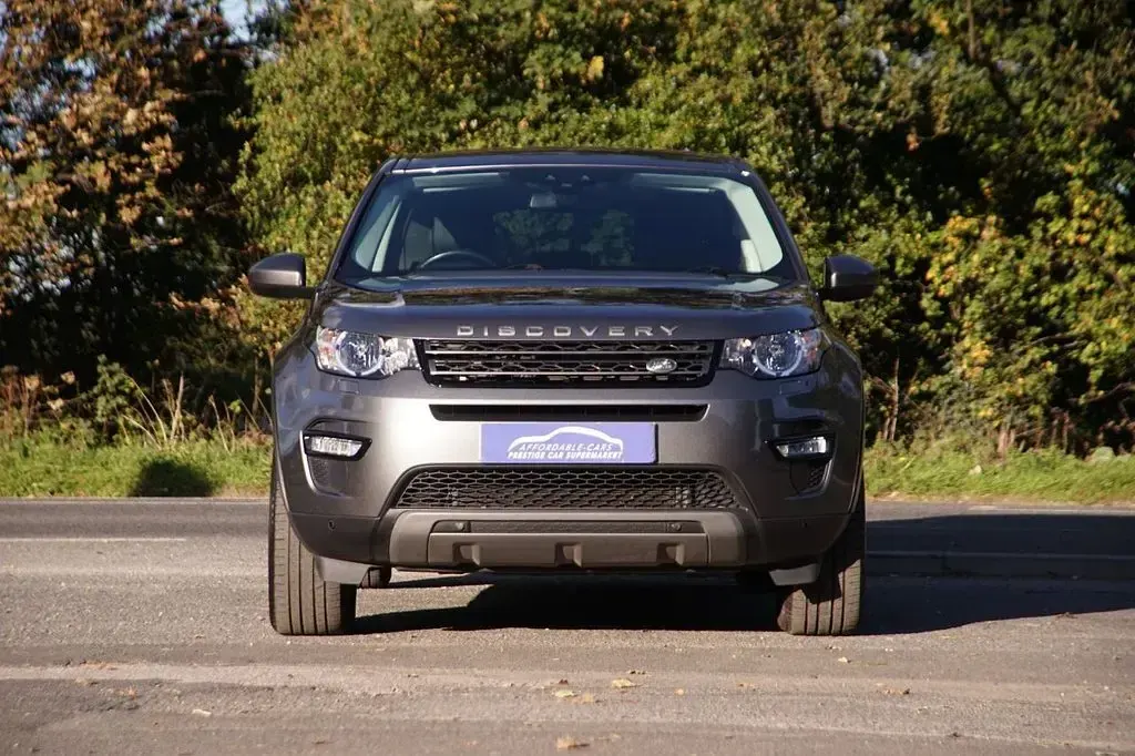 Used Land Rover Discovery Sport SE 180 HP (132 kW) 2019 Grey SUV