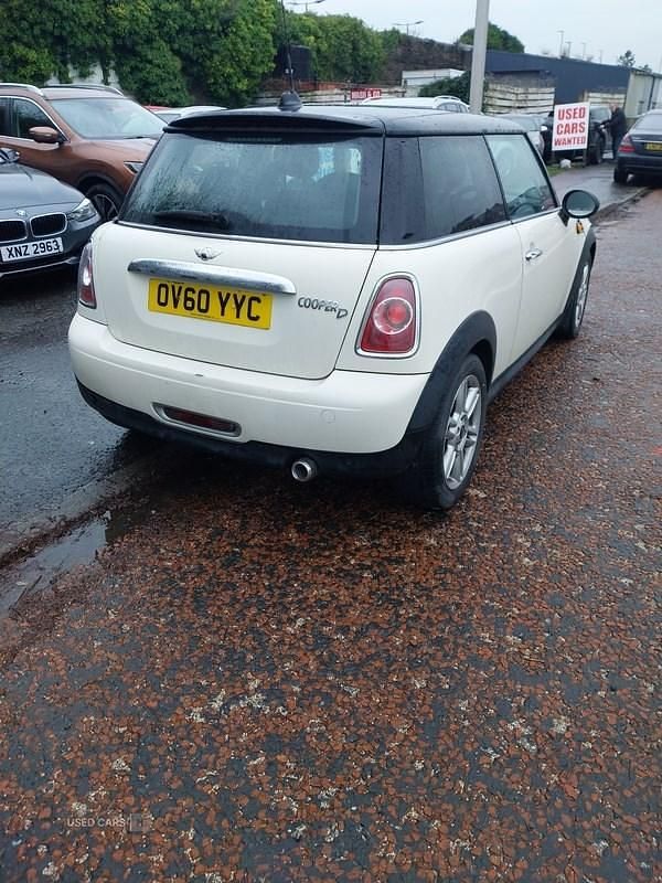 Used Mini Cooper D Hatch 2010 White Hatchback