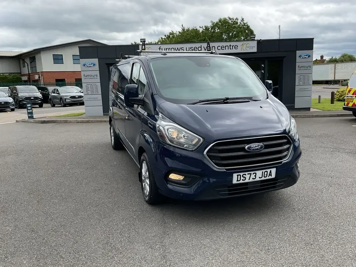 Used Ford Transit Custom Limited 130 HP (95 kW) 2023 Blue Van