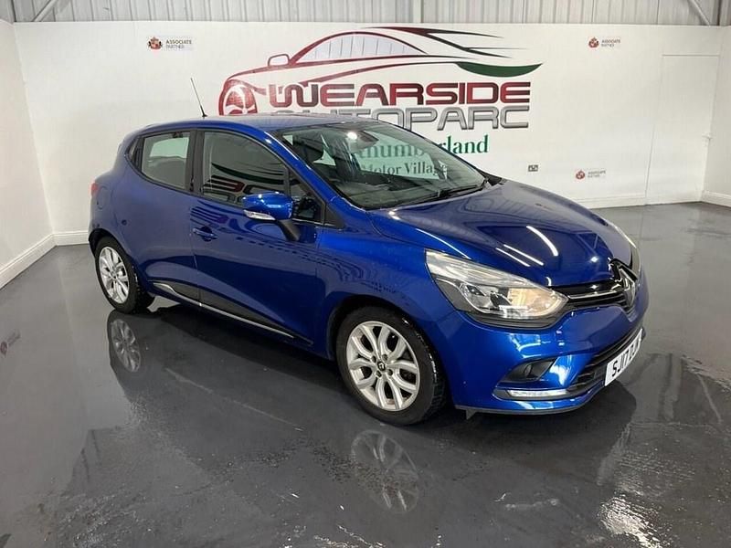 Blue Used 2017 Renault Clio IV Dynamique Hatchback | £7,699 (Fair price) - Image 1/4