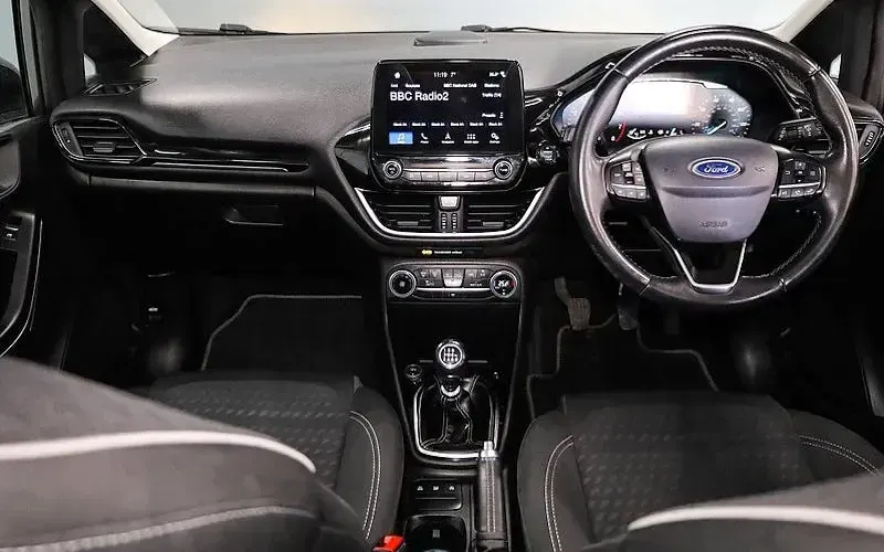 Used Ford Fiesta Titanium 101 HP (74 kW) 2017 Grey Hatchback