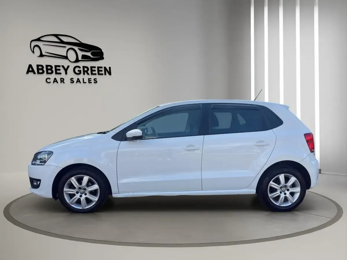 Begagnad VW Polo Match 75 HK (55 kW) 2012 Vit Halvkombi