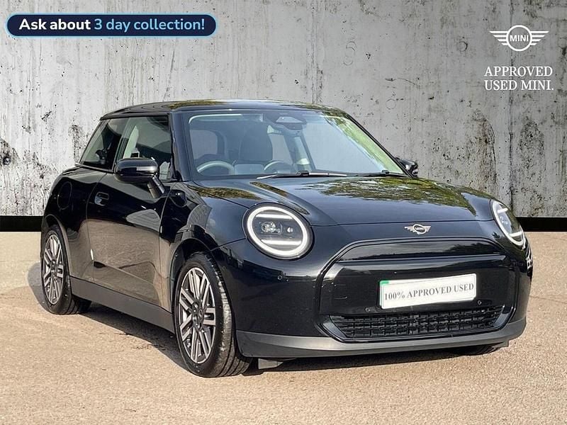Black Used 2025 Mini Cooper Hatch Hatchback | £22,299 (Fair price) - Image 1/4