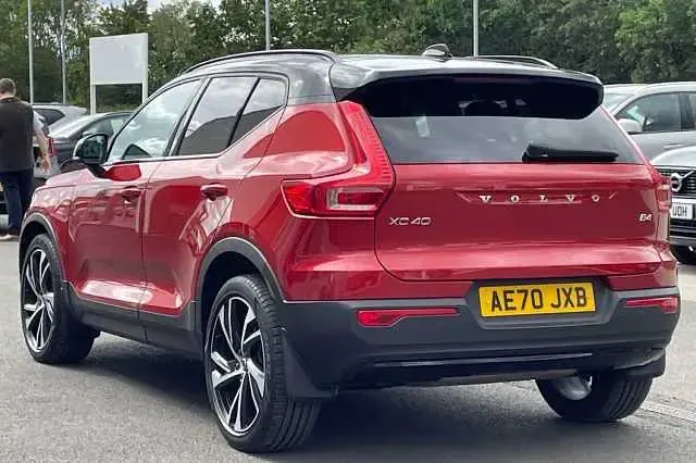 Used Volvo XC40 R-Design Pro 194 HP (142 kW) 2020 Red SUV