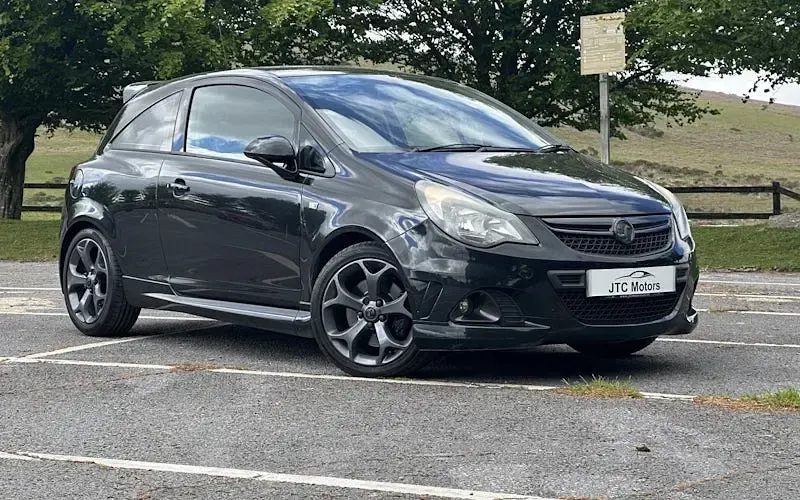 Usado Vauxhall Corsa 192 HP (141 kW) 2014 Citadino