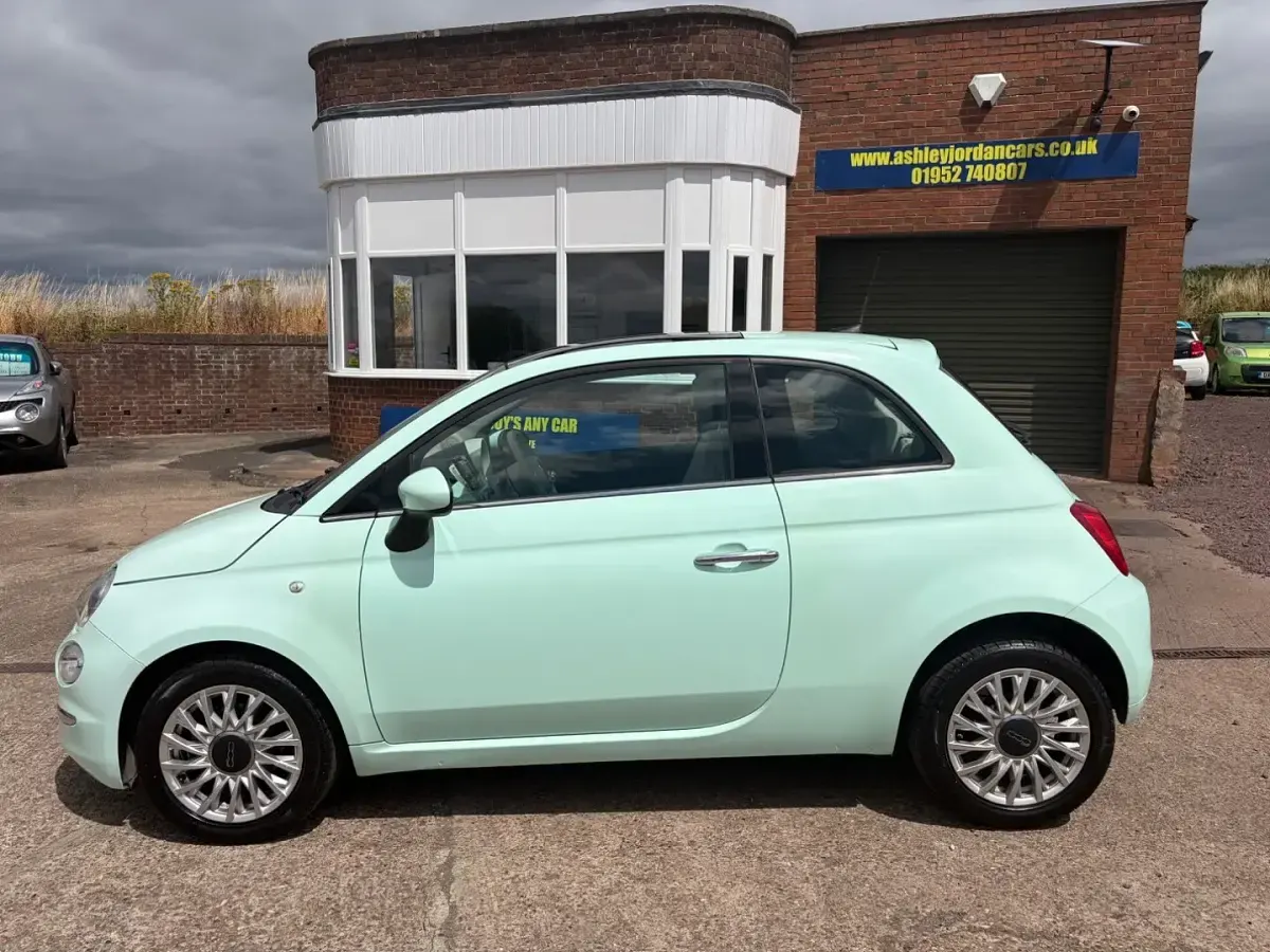 Used Fiat 500 Lounge 69 HP (50 kW) 2018 Green Hatchback