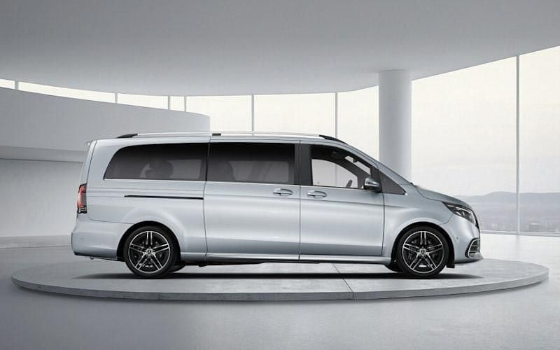 New Mercedes V300 Premium 237 HP (174 kW) 2025 MPV