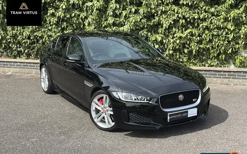 Used Jaguar XE Supercharged 340 HP (250 kW) 2016 Sedan
