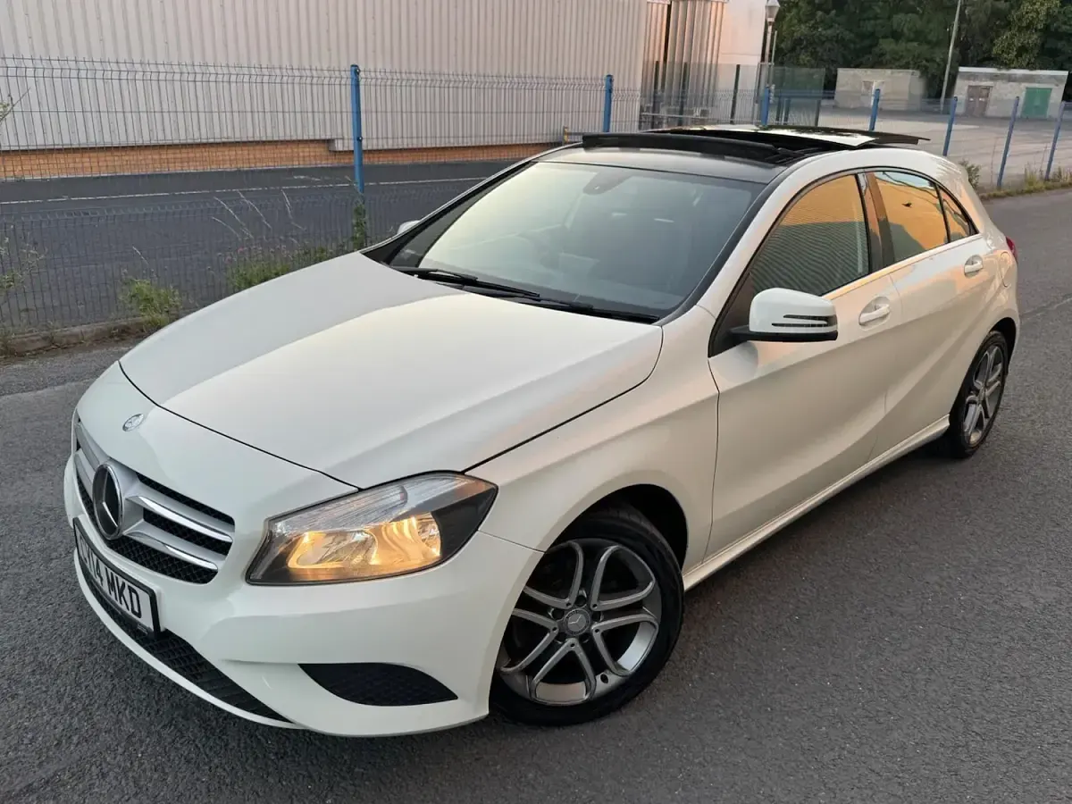 Used Mercedes A180 2014 White Hatchback