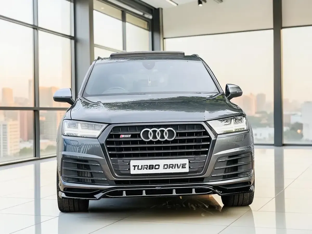Used Audi SQ7 Advanced 435 HP (319 kW) 2017 Grey SUV
