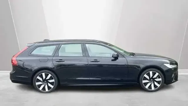 Used Volvo V90 Plus 345 HP (253 kW) 2025 Black Estate
