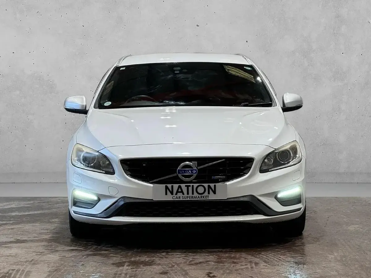 Used Volvo V60 R-Design 2015 White Estate