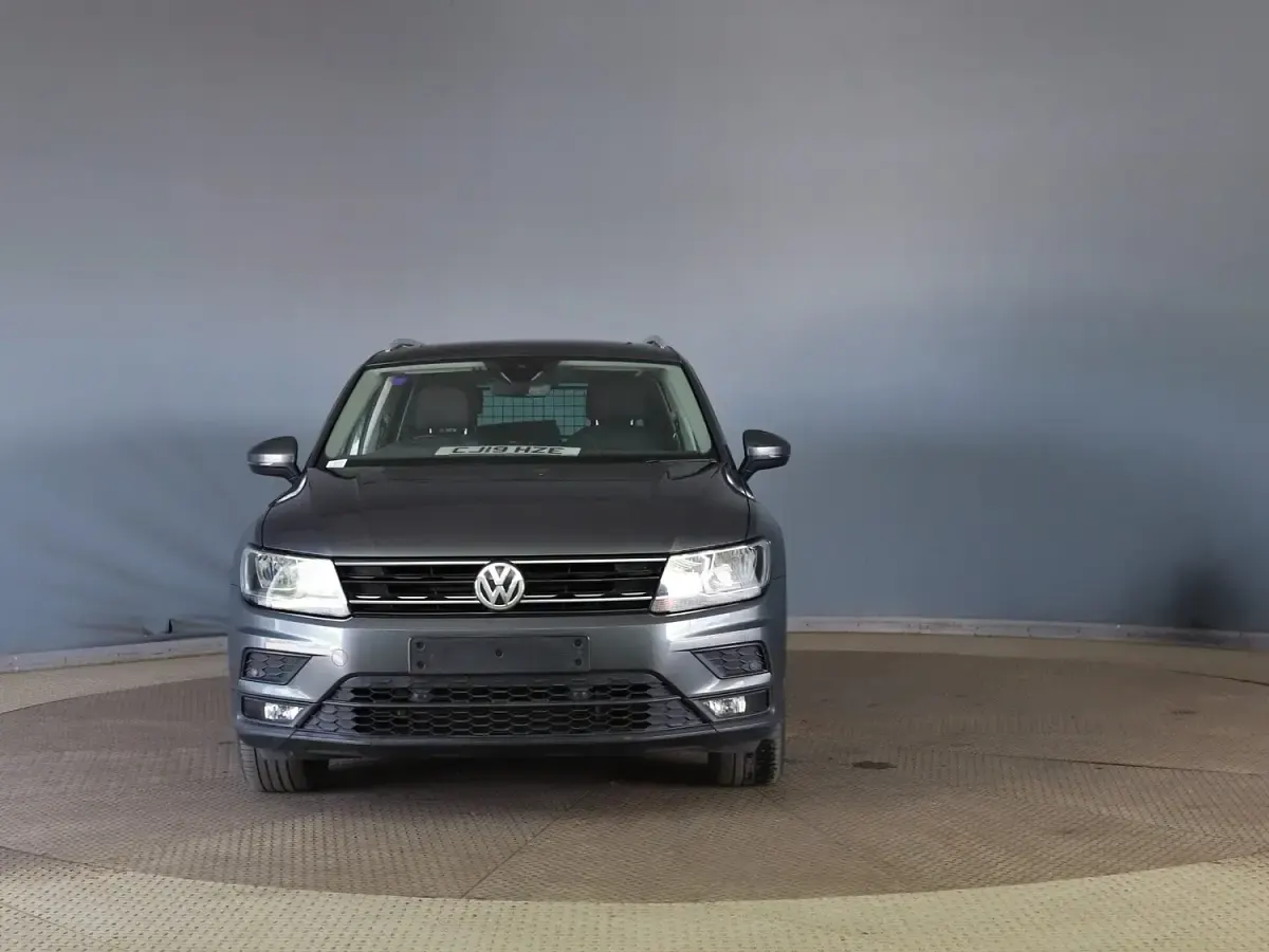 Used VW Tiguan SE 190 HP (139 kW) 2019 Grey SUV
