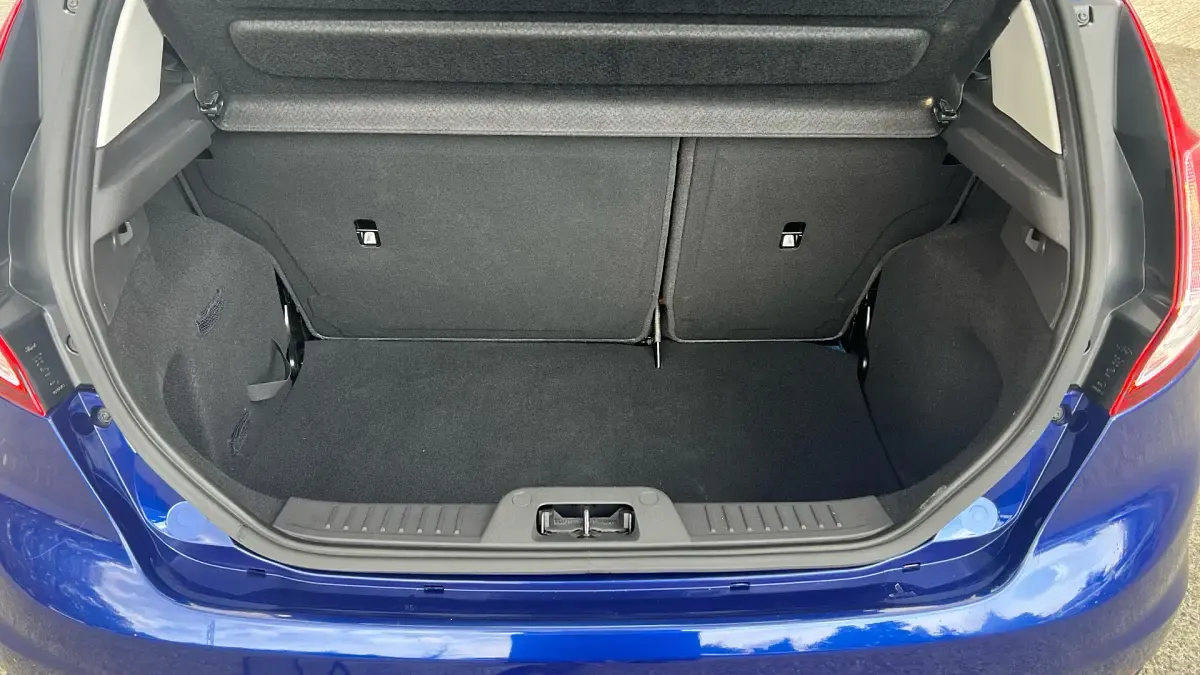Used Ford Fiesta Zetec 82 HP (60 kW) 2017 Blue Hatchback