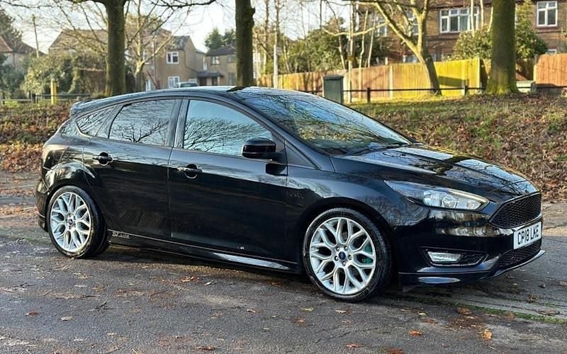 Black Used 2017 Ford Focus ST-Line Hatchback | £8,995 (Fair price) - Image 1/4