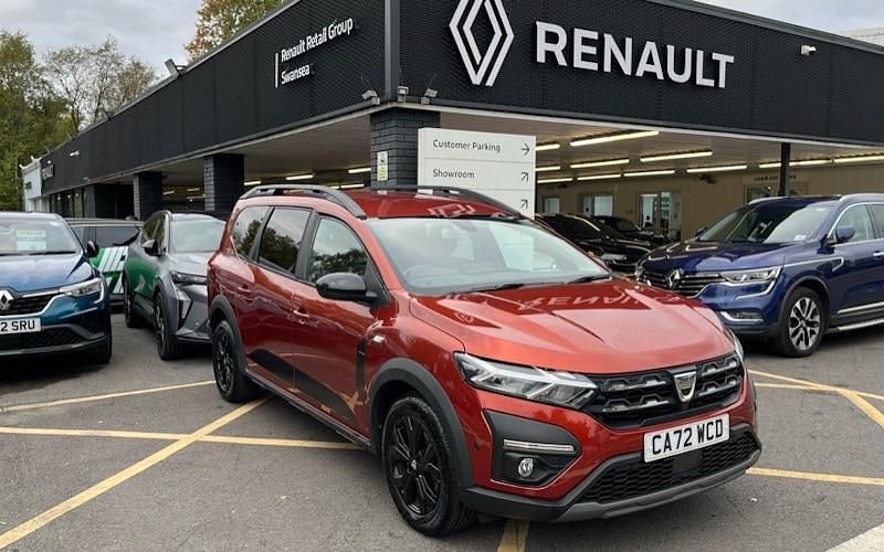 Used 2023 Dacia Jogger Extreme Estate | £14,090 (Good price) - Image 1/4