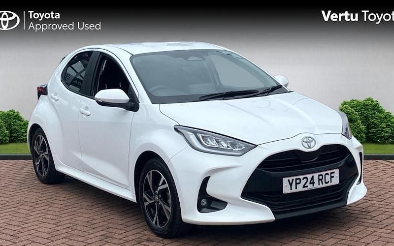 Used Toyota Yaris Hybrid Design 116 HP (85 kW) 2026 Hatchback