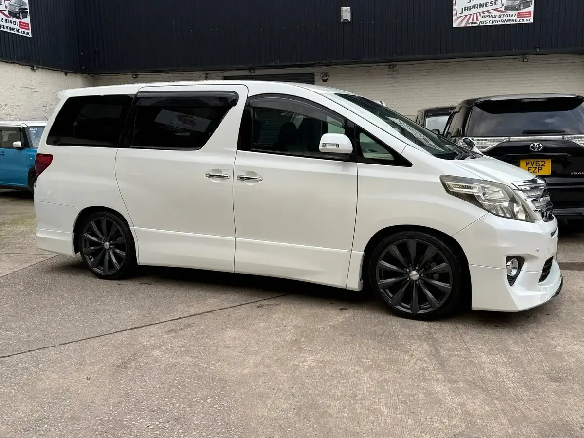 Used Toyota Alphard 2012 White MPV