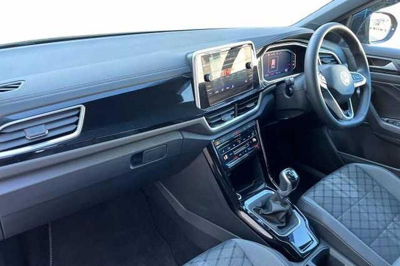 Usado VW T-Roc 150 HP (110 kW) 2023 SUV