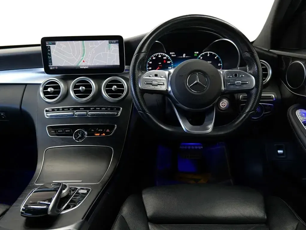 Used Mercedes C300 AMG Line Premium 241 HP (177 kW) 2019 Blue Sedan