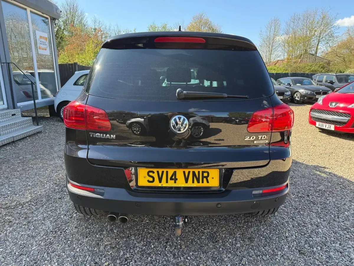 Usado VW Tiguan Match 177 HP (130 kW) 2014 Preto SUV