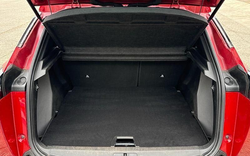 Used Peugeot 2008 Allure 131 HP (96 kW) 2025 SUV